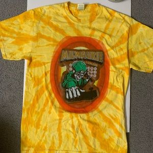 Medium Mens t shirt Milwaukie Lumber Skull